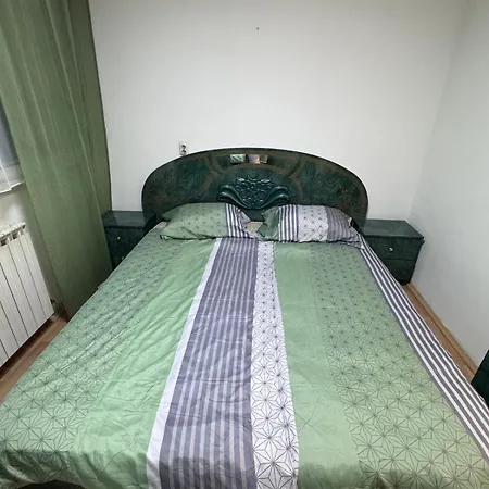 Apartament Dani *